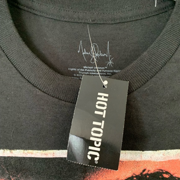 NWT Hot Topic Michael Jackson Thriller T Shirt size small - Picture 3 of 4